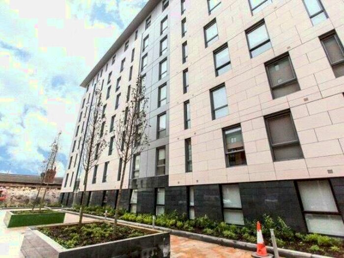 1 Bedroom Apartment To Rent In Plaza Boulevard, Liverpool, Merseyside, L8