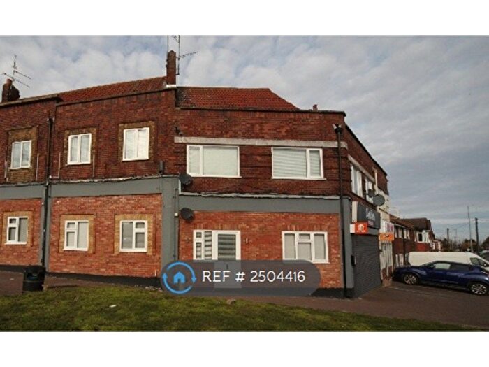 2 Bedroom Maisonette To Rent In Houghton Mansions, Dunstable, LU6