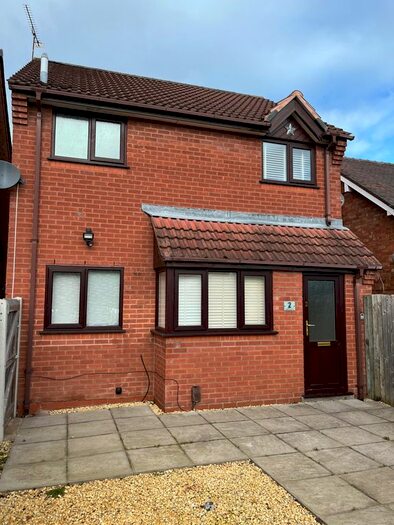1 Bedroom Flat To Rent In Frank Gee Close, Rugeley, WS15