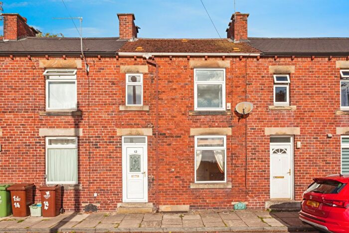 3 Bedroom Terraced House For Sale In South Terrace, Ossett, WF5