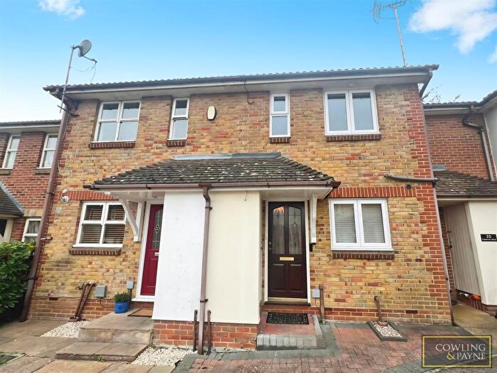 2 Bedroom House To Rent In Carpenter Close, Billericay, Essex, CM12