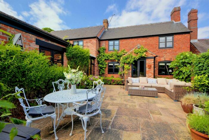 2 Bedroom Cottage For Sale In Pepper Lane, Stanton-By-Dale, DE7