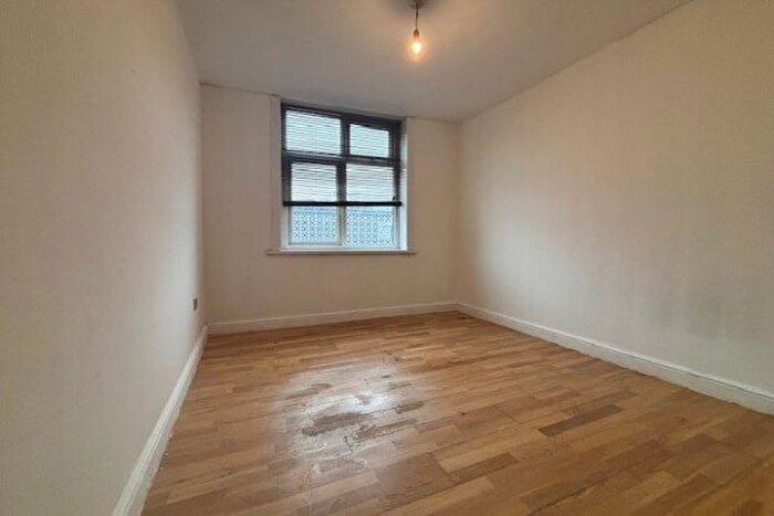 1 Bedroom Flat To Rent In High Street, Tonbridge, TN9
