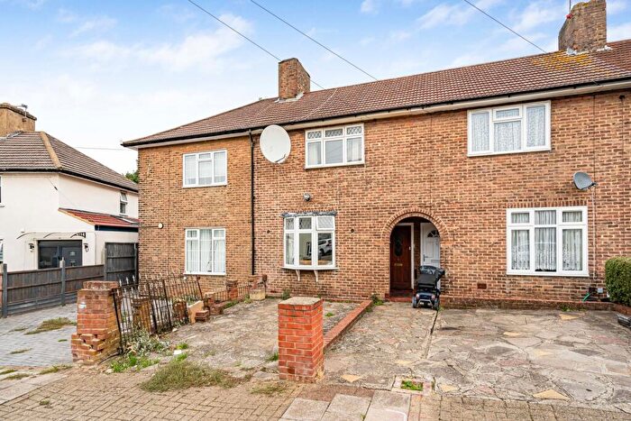 2 Bedroom Terraced House For Sale In Pontefract Road, Bromley, BR1