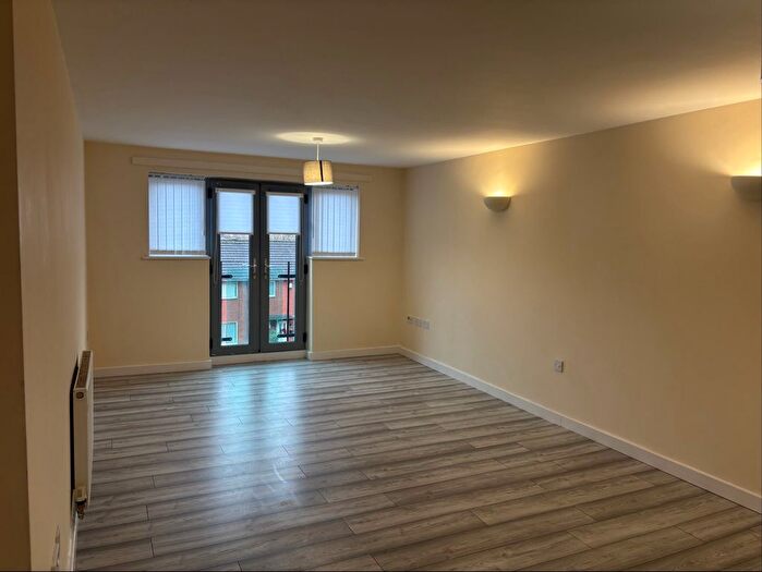 2 Bedroom Flat To Rent In Old Chester Road, Birkenhead, CH42