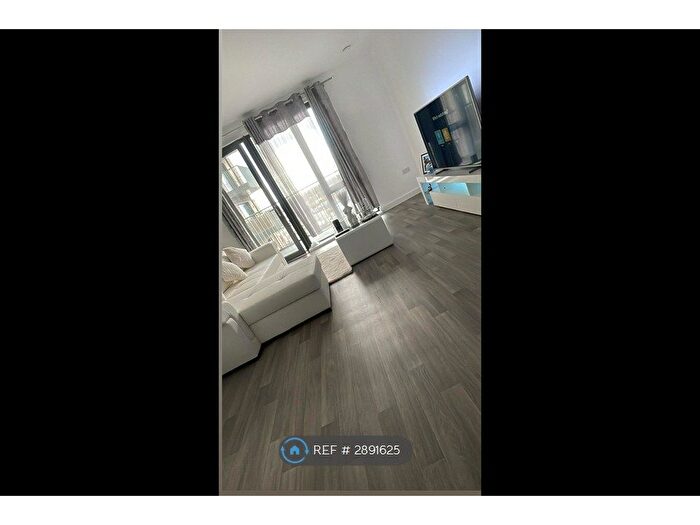 1 Bedroom Flat To Rent In Kerwin House, Dagenham, RM9