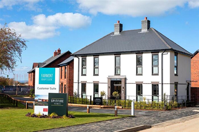 1 Bedroom Apartment For Sale In Fairmont, Stoke Orchard Road, Bishops Cleeve, Gloucestershire, GL52