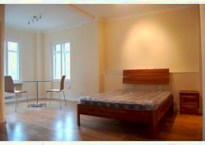 Studio To Rent In Euston Road, Regents Park, London, NW1