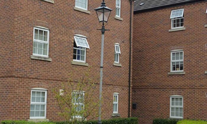 2 Bedroom Flat To Rent In Herons Court, Whitworth Avenue, Hinckley, LE10