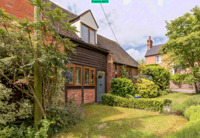 4 Bedroom Village House For Sale In Front Street, Pebworth, Stratford-upon-Avon, CV37