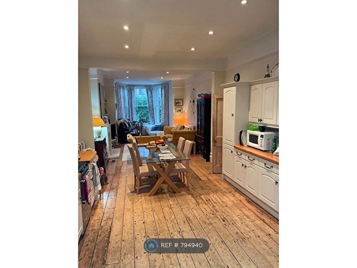 4 Bedroom Semi-Detached House To Rent In Romola Road, London, SE24