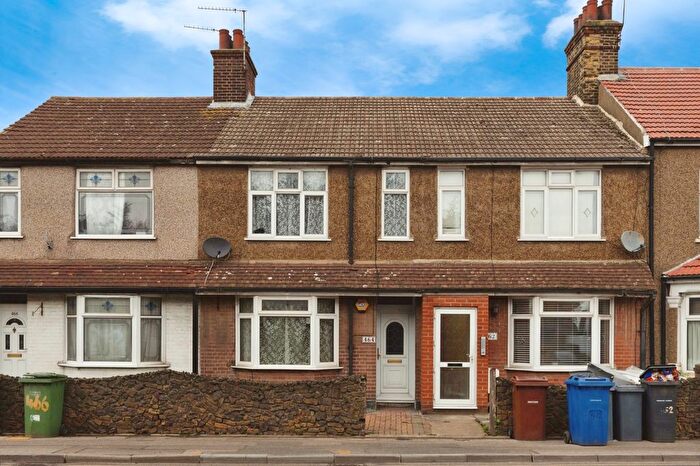 3 Bedroom Terraced House For Sale In London Road, Grays, Essex, RM20