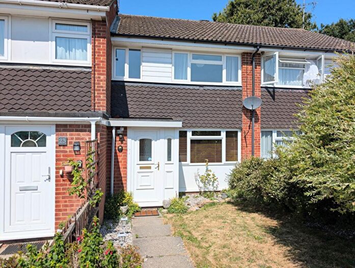 3 Bedroom House To Rent In Sycamore Avenue, Horsham, RH12
