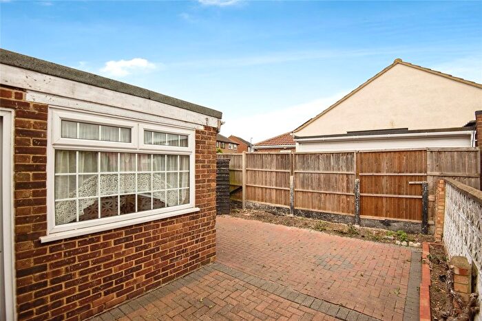 2 Bedroom Bungalow For Sale In Scocles Road, Minster On Sea, Sheerness, ME12