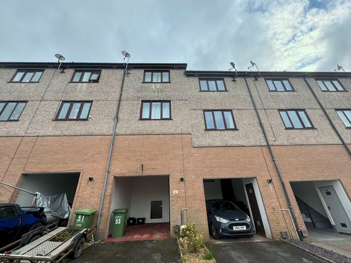 2 Bedroom Property To Rent In Grange Road, Torquay, TQ1