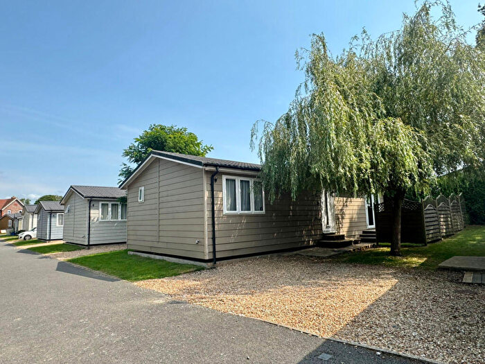 2 Bedroom Park Home For Sale In Golden Cross Village, East Sussex, BN27