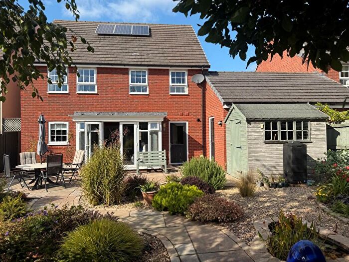 4 Bedroom Detached House For Sale In Veysey Close, Exeter, EX2