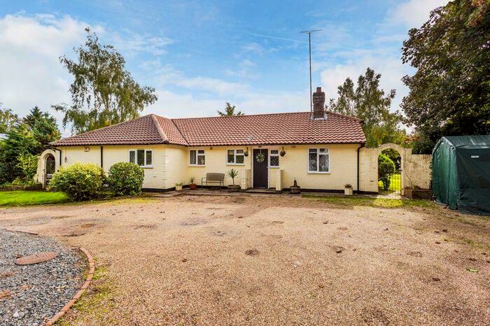 4 Bedroom Detached Bungalow For Sale In London Road, Bolney, RH17