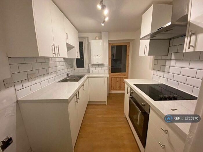2 Bedroom Maisonette To Rent In High St, Dover, CT16