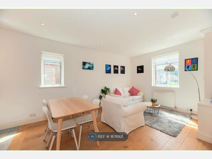 1 Bedroom Flat To Rent In Wandsworth Bridge Road, London, SW6