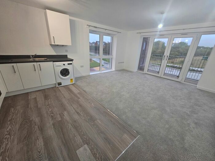 2 Bedroom Flat To Rent In Bevan Road, Leicester, LE4