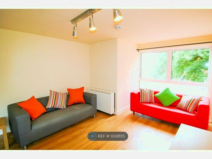1 Bedroom Flat To Rent In Harper House, Manchester M19