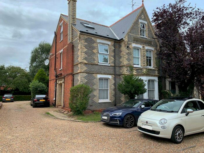 2 Bedroom Duplex To Rent In Western Elms Avenue, Reading, RG30