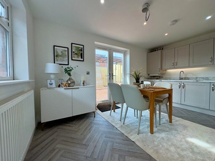 3 Bedroom Detached House For Sale In The Oaklands, Plot, Tallydale Close. Bakersfield, NG3