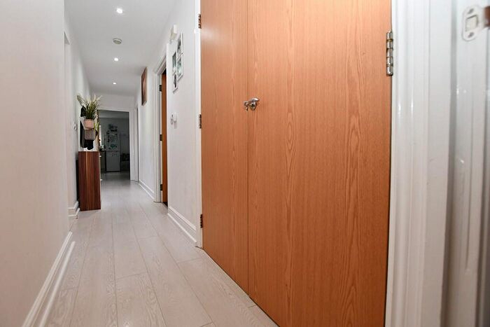 2 Bedroom Apartment To Rent In Russell Hill, Purley, CR8
