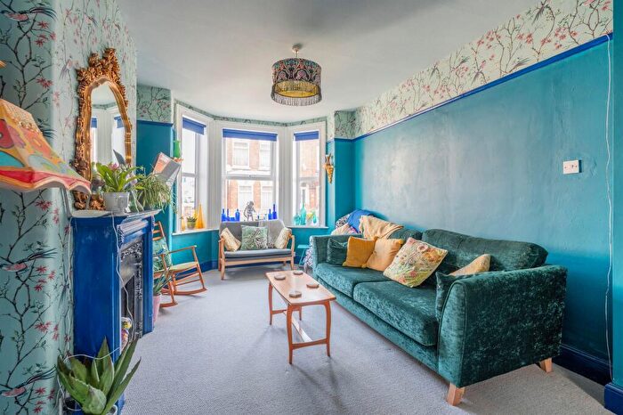 3 Bedroom Terraced House For Sale In Palmer Road, Gorleston, NR31