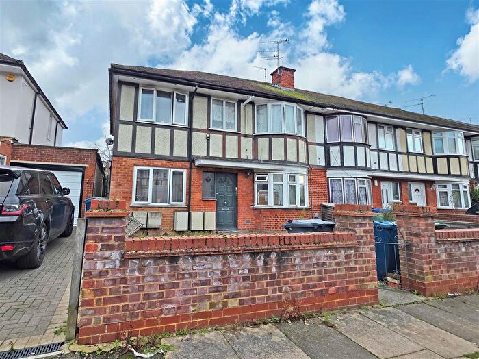 2 Bedroom Flat For Sale In Sandringham Crescent, Harrow, HA2