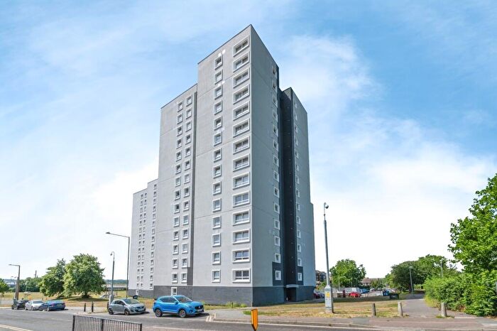 2 Bedroom Flat For Sale In Argent Street, Grays, Essex, RM17