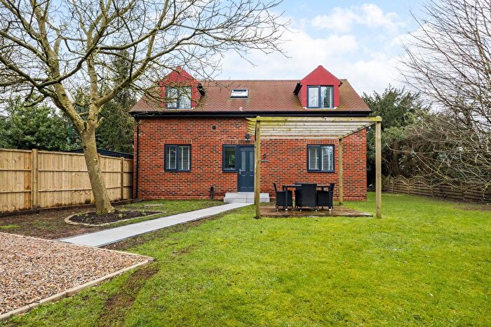2 Bedroom Detached House For Sale In Chinnor Road, Bledlow Ridge, HP14