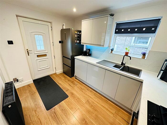 2 Bedroom Semi-Detached Bungalow For Sale In Cedar Close, Thorpe Willoughby, Selby, YO8