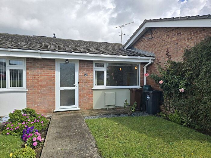 1 Bedroom Bungalow To Rent In East Fairholme Road, Bude, Cornwall, EX23