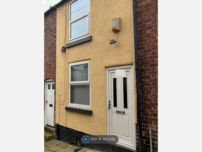 1 Bedroom Terraced House To Rent In River Street, Macclesfield, SK11