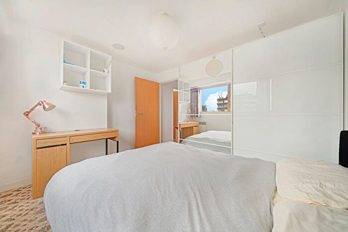 3 Bedroom Flat To Rent In Metro Central Heights, Newington Causeway, SE1