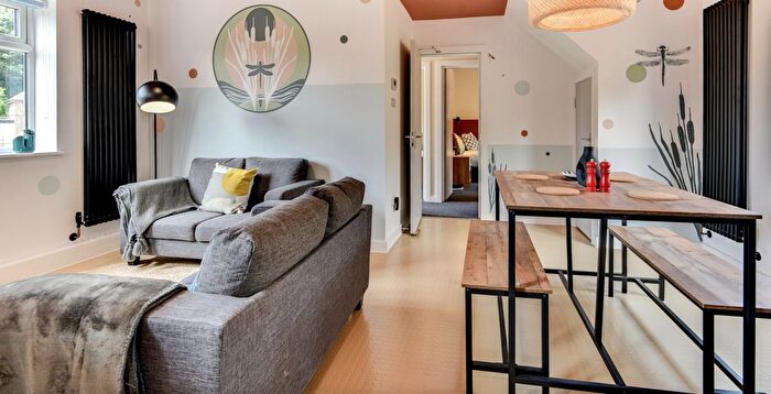 8 Bedroom Semi-Detached House To Rent In Bodiam Avenue, Brighton, BN2