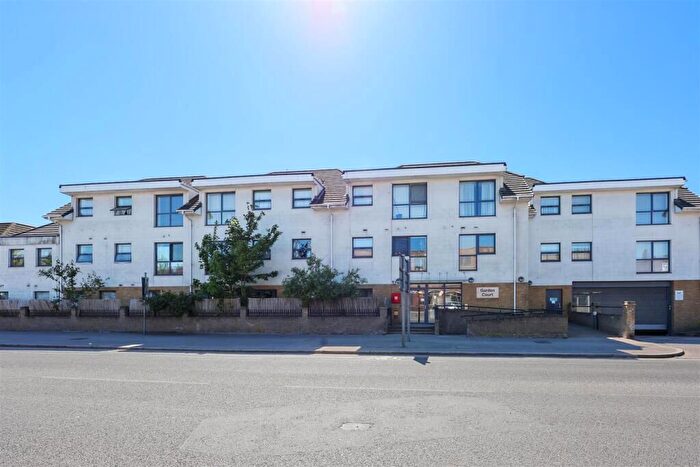 1 Bedroom Flat For Sale In Station Road, West Drayton, UB7