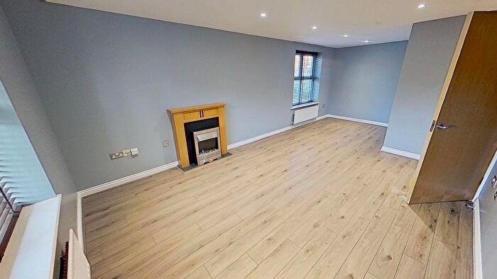 2 Bedroom Flat To Rent In Carisbrooke Road, Far Headingley, Leeds, LS16
