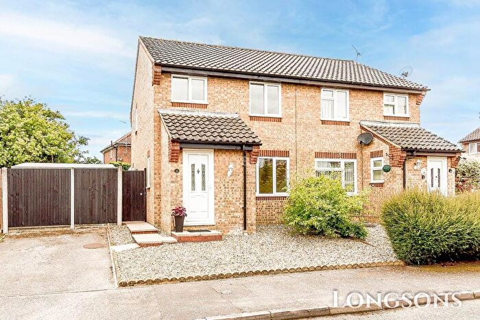 3 Bedroom Semi-Detached House For Sale In Stratton Close, Swaffham, PE37