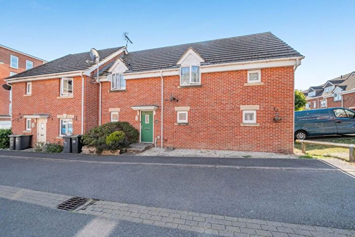 2 Bedroom Detached House For Sale In Billys Copse, Havant, PO9