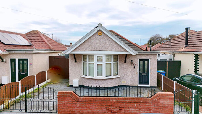 2 Bedroom Bungalow For Sale In Ridgeway Avenue, Rhyl, LL18