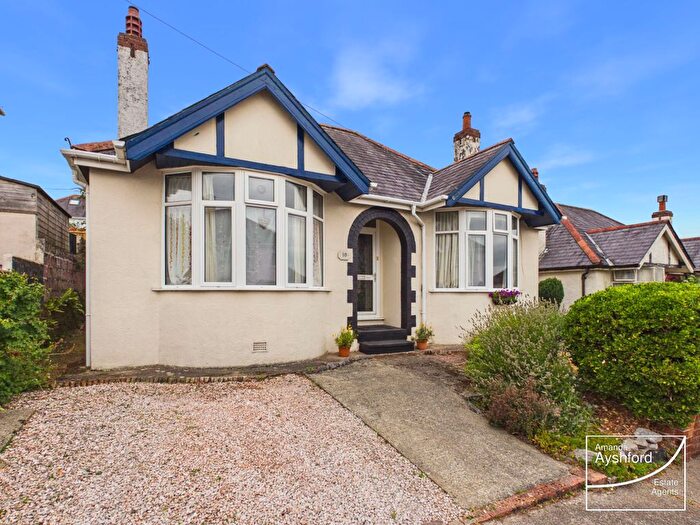 2 Bedroom Detached Bungalow For Sale In Redburn Road, Paignton, TQ3