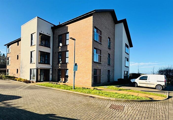 2 Bedroom Flat For Sale In Gardenia Gate, East Kilbride, Glasgow, G74