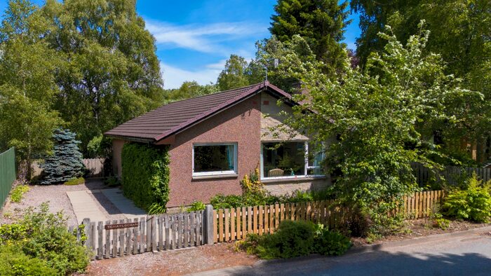2 Bedroom Detached Bungalow For Sale In Birch Grove, Boat Of Garten, PH24