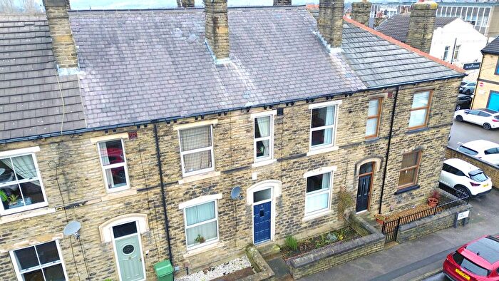 3 Bedroom Terraced House For Sale In Fern Terrace, Pudsey, LS28