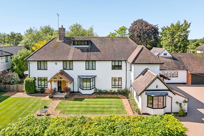 5 Bedroom Detached House For Sale In Shootersway Lane, Berkhamsted, HP4