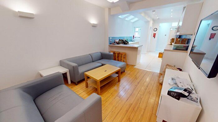 7 Bedroom House To Rent In Tiverton Road, Selly Oak, Birmingham, B29