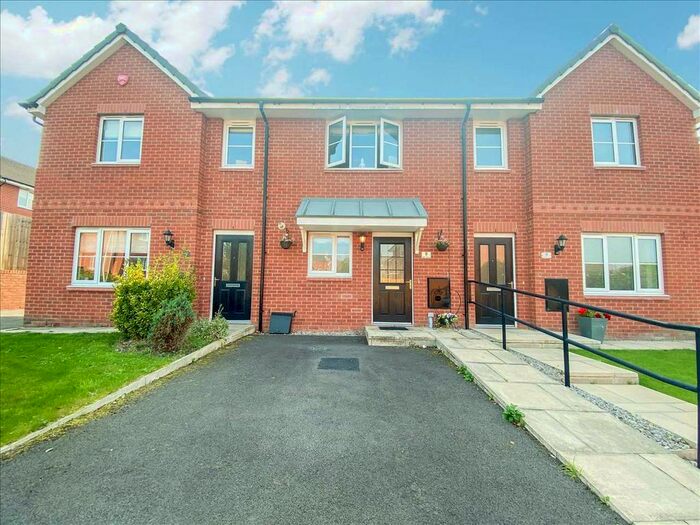 Houses for sale & to rent in WA8 5RY, Lunts Heath Road, Farnworth Widnes